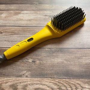 Drybar Brush Crush Heated Brush